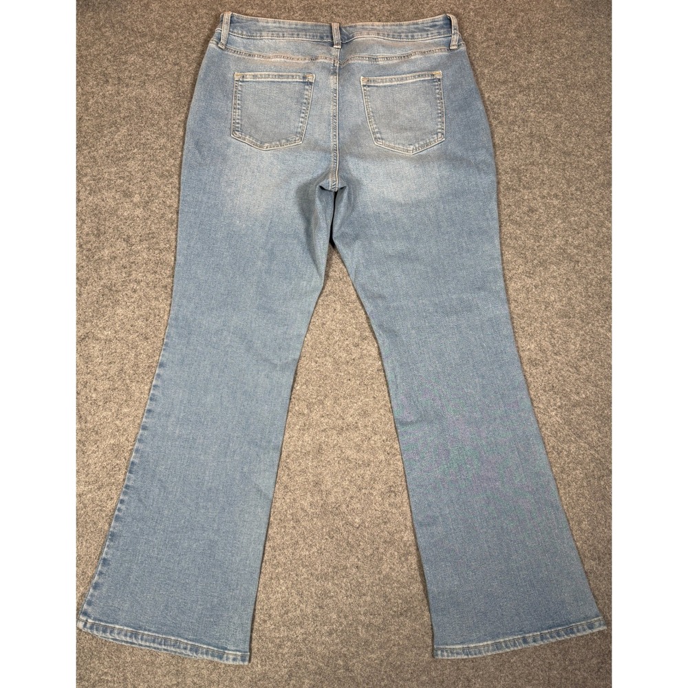 Sonoma Goods for Life Womens Mid-Rise Bootcut Stretch Jeans Light Wash Size 16 - Picture 10 of 12